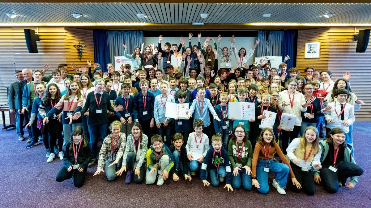 Gruppenbild der Biber der Informatik Sieger 