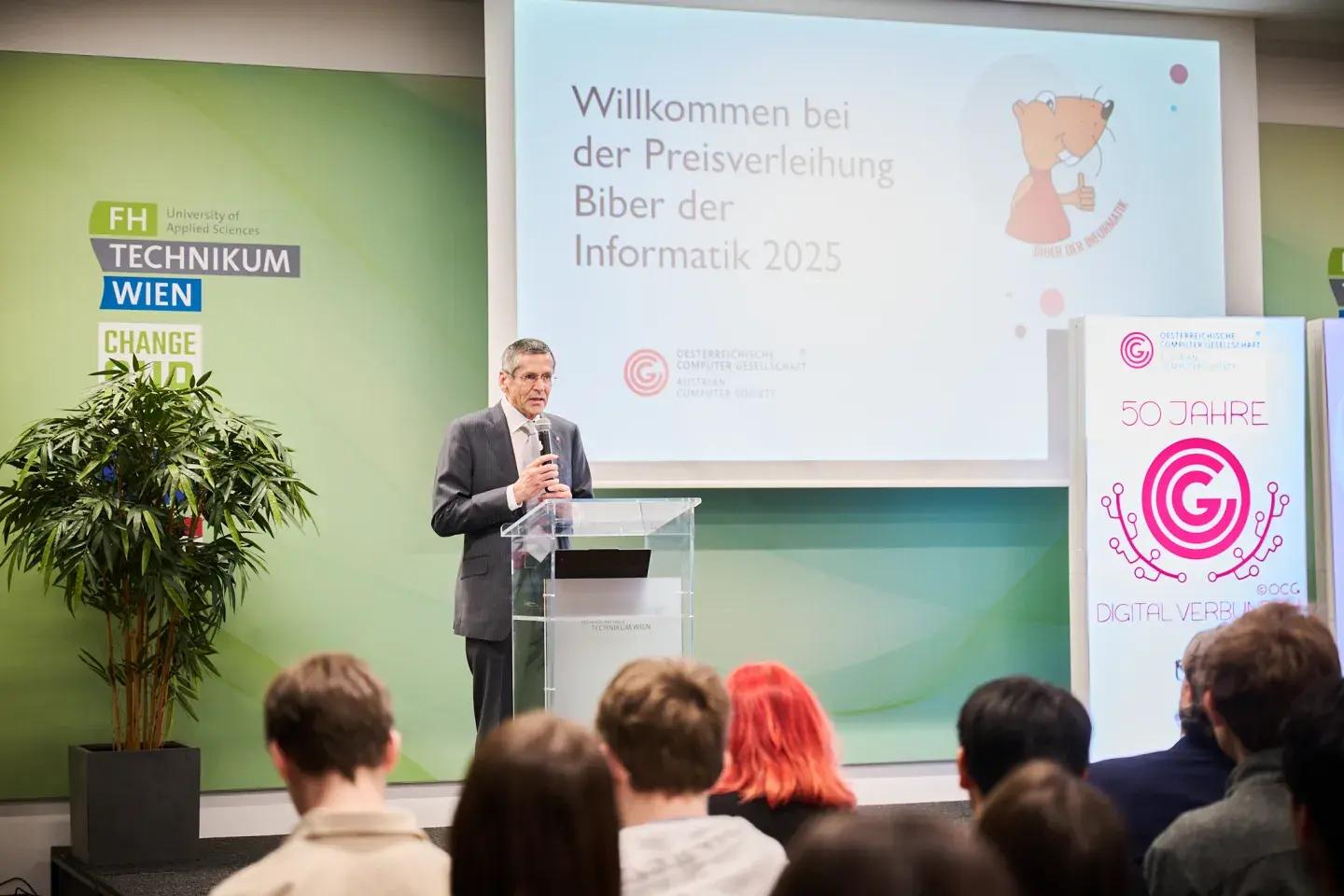 OCG Präsident Wilfried Seyruck eröffnete die Preisverleihung