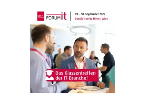 imh Forum IT 9. bis 10. September 2025, DoubleTree by Hilton, Wien, Das Klassentreffen der IT-Branche! Bild zeigt Männer in Businessoutfits die sich bei Stehtischen unterhalten